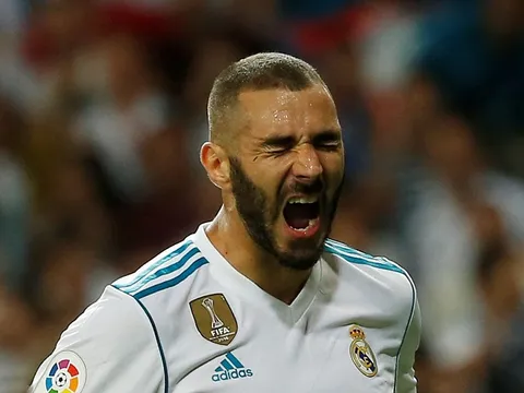 Hết Bale, đến lượt Benzema cần Zidane bảo vệ