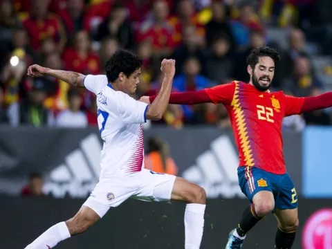 Hết Bale, fan Real lại điêu đứng vì Isco