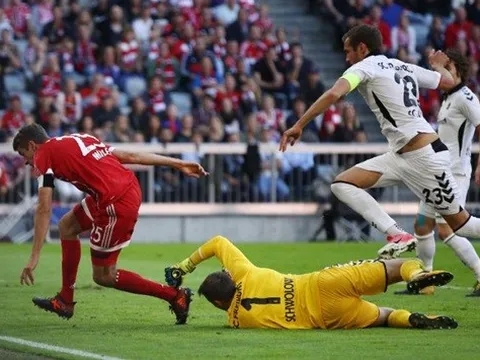 Highlights: Bayern Munich 5-0 Freiburg (Vòng 8 Bundesliga)