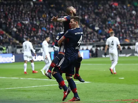Highlights: Frankfurt 0-1 Bayern (Vòng 15 Bundesliga)