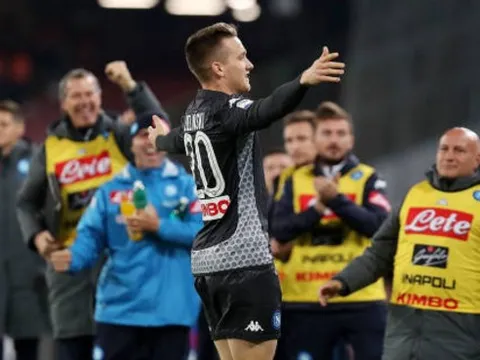 Highlights: Napoli 2-1 AC Milan (Vòng 13 Serie A)