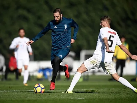 Higuain chạy cật lực, sẵn sàng giúp Juventus đánh chiếm ngôi đầu