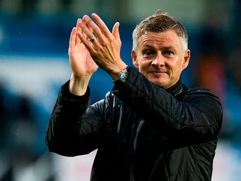 HLV Cardiff: "Tôi cá là Solskjaer không thể tin vào vận may của mình"