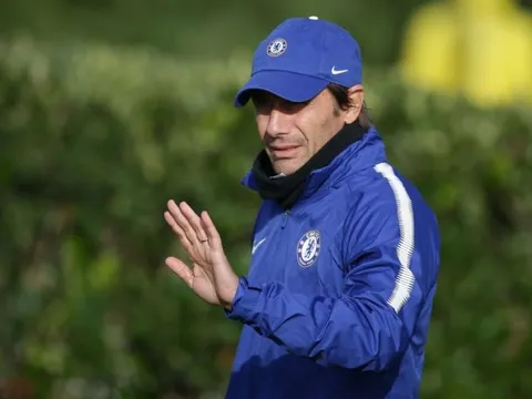 HLV Conte đòi hỏi sự tôn trọng từ Jose Mourinho