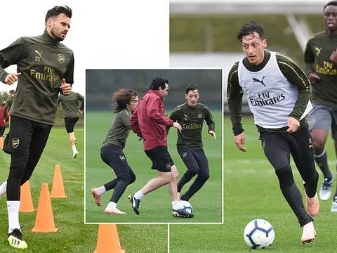 HLV Emery rê bóng điêu luyện khiến các cầu thủ Arsenal lác mắt