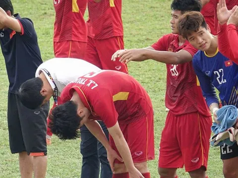 Sau thất bại SEA Games, bóng đá Việt Nam mất mát quá nhiều