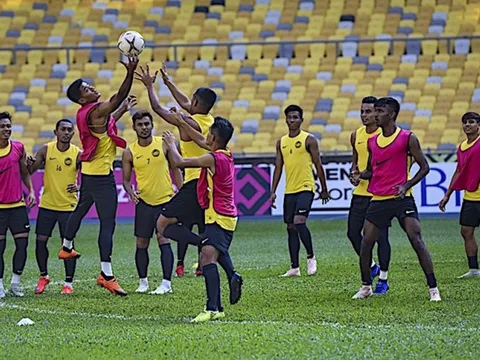 HLV Malaysia ra 'tối hậu thư' cho các học trò trước trận gặp Lào