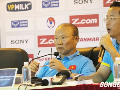 HLV Park Hang-seo hướng về đồng bào miền Trung