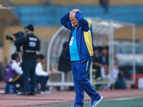 HLV Petrovic: "FLC Thanh Hóa là đội bóng kì lạ nhất mà tôi từng dẫn dắt"