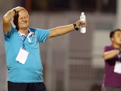 HLV Petrovic nói gì sau thất bại của FLC Thanh Hóa?