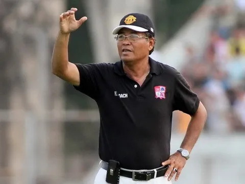 HLV Trần Bình Sự nói gì khi nhường ghế cho Trần Minh Chiến?