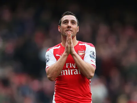 HLV Wenger cũng rùng mình trước chấn thương của Cazorla