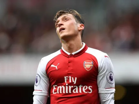 Đấu Man Utd, HLV Wenger gửi thông điệp đặc biệt đến Ozil