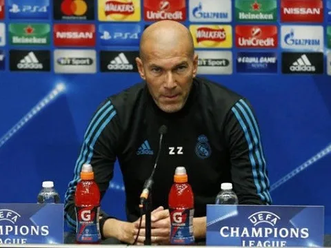 HLV Zidane lên tiếng bảo vệ Ronaldo trước cơn bão chỉ trích