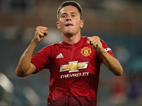 Hòa thất vọng, Man Utd vẫn đón nhận tin vui về lực lượng