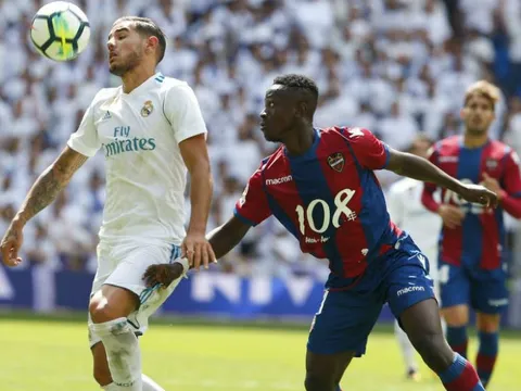 Hoà thất vọng, nguời Real "cầu viện" Ronaldo