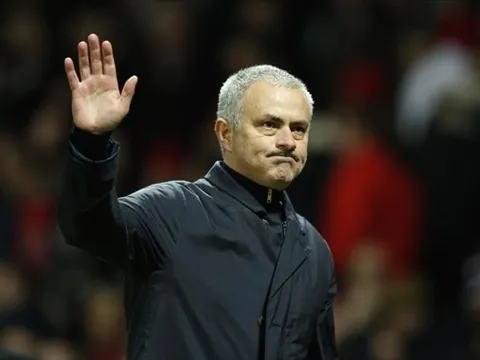 Hội CĐV M.U mời Mourinho đến thảo luận để giải quyết mâu thuẫn