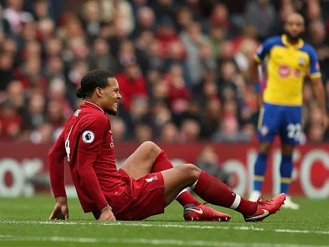 Hòn đá tảng 'rạn nứt', Liverpool thắng mà không vui