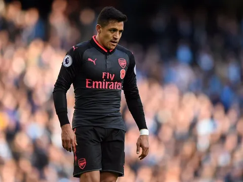 Sanchez chọc giận Arsenal, CĐV điên tiết