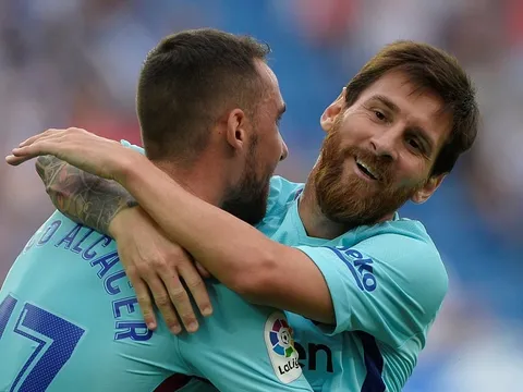 Hỏng phạt đền, Messi vẫn lập cú đúp giúp Barca hạ gục Alaves