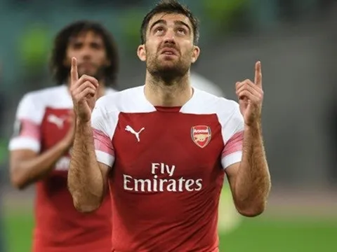 Cơ hội nào cho hàng thủ chắp vá của Arsenal trước tiền đạo Liverpool?