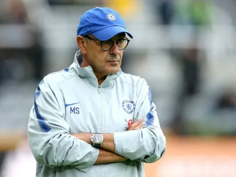 Hủy diệt Burnley, Sarri viết nên trang sử mới tại Chelsea