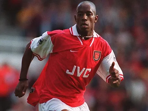 Huyền thoại Arsenal tố cáo truyền thông Anh phân biệt chủng tộc với... "báu vật" Man City