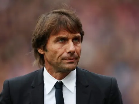Huyền thoại Chelsea: Thật buồn cười khi chỉ trích Conte