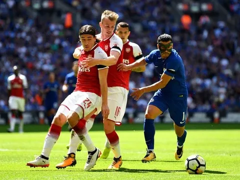 Huyền thoại chỉ ra điểm TIÊU CỰC nhất của Arsenal dưới thời Emery