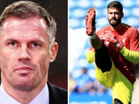 Huyền thoại Liverpool "khuyên" Alisson đừng cố tỏ vẻ tài giỏi