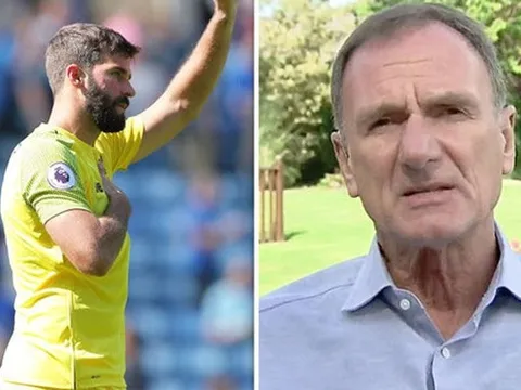 Huyền thoại Liverpool "nắn gân" Alisson trước đại chiến với Spurs