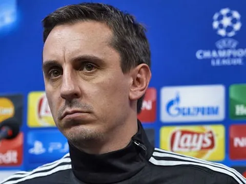 Huyền thoại Man United 'tởn tới già' chiếc ghế nóng