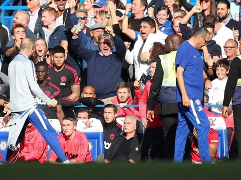 Khiêu khích Mourinho, trợ lý Sarri chính thức lĩnh án