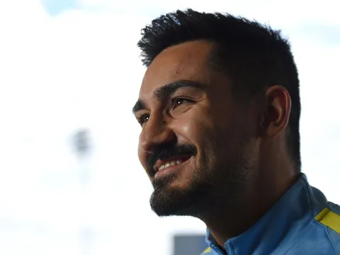 Ilkay Gundogan chấn thương: Hành trình dài trong đơn côi (Phần 2)