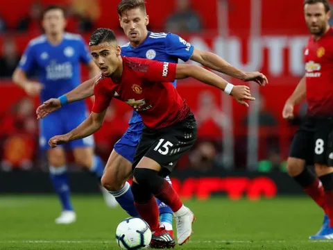 Ngoài Bailly, Arsenal còn tính gây sốc với một cái tên Man Utd khác