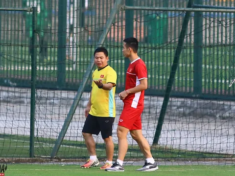 "Máy quét" Hùng Dũng chấn thương, HLV Park Hang-seo lên phương án thay thế
