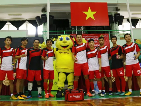 Fraser Sport vô địch giải giao hữu futsal CLB Borussia Dortmund (BVB)