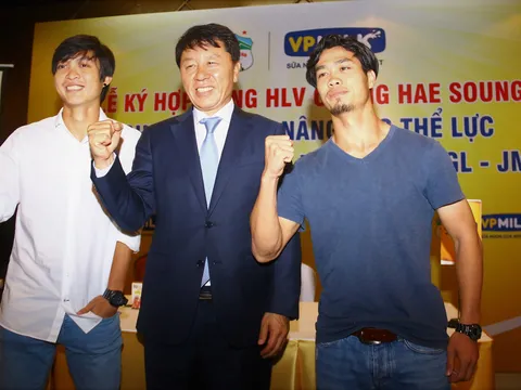 Công Phượng "bụi bặm", Tuấn Anh phong trần ra mắt thầy Chung Hae Soung