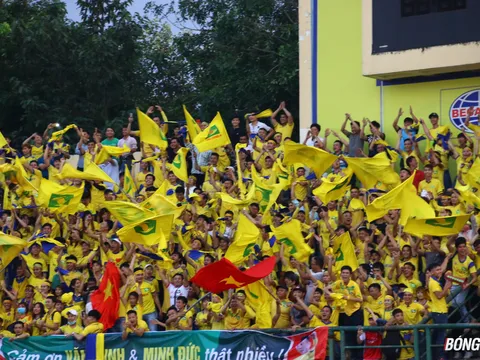 Xuân Mạnh ghi bàn, fan xứ Nghệ mở hội trên đất Thủ