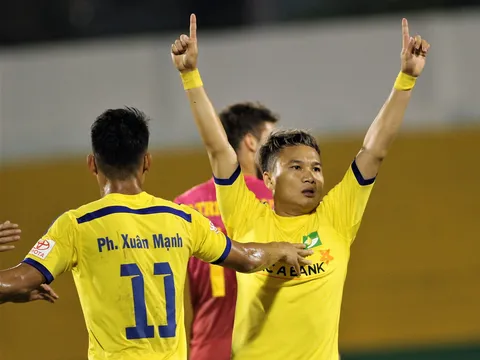 Trước vòng 19 V-League 2017: Nóng cuộc chiến trên đỉnh và dưới đáy