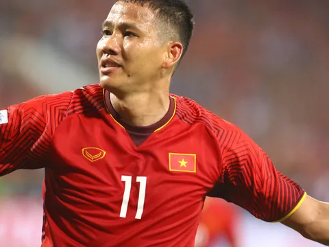 Liên tục "nổ súng" Anh Đức được AFF vinh danh
