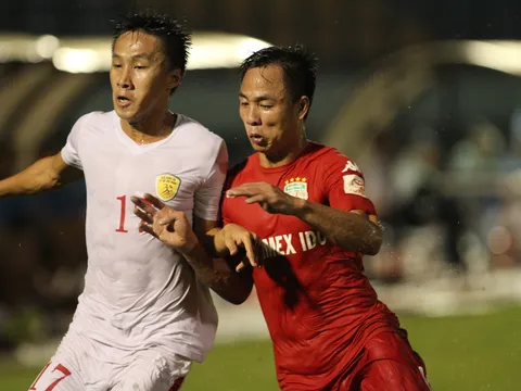 TP.HCM 1-1 B.Bình Dương: Thiếu chuyên môn, thừa thẻ phạt