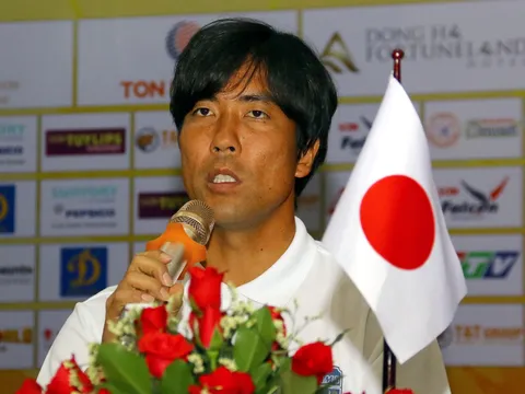 HLV Yokohama mạnh miệng tuyên bố 100% sẽ giành chiến thắng U21 Việt Nam trận chung kết