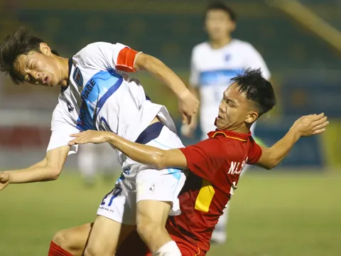 Chùm ảnh: U19 Việt Nam kiên cường chống trả U21 Yokohama