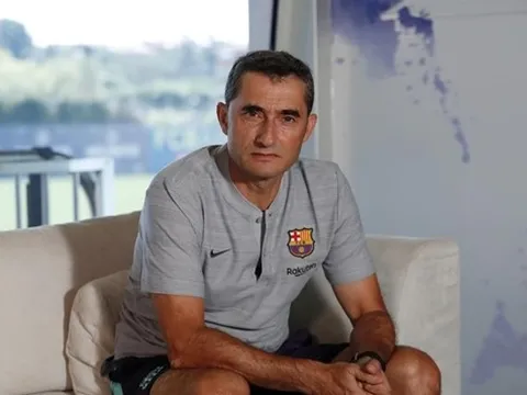 Barca quyết định tặng thưởng Valverde sau một mùa giải thành công