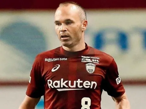 Iniesta thừa nhận rất thích chơi cạnh sao Chelsea, không phải Fabregas