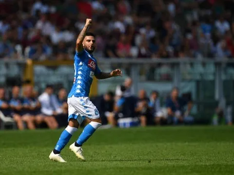 Insigne lập cú đúp, Napoli bám sát Juve trên bảng xếp hạng