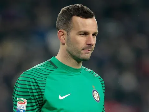 Inter bất bại, thủ thành Handanovic vẫn không hài lòng
