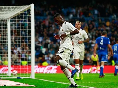Isco và 'tiểu Neymar' nổ súng, Real Madrid hủy diệt đối thủ 6-1