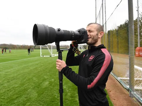 Jack Wilshere nhí nhố, sắp bàn tương lai với Wenger